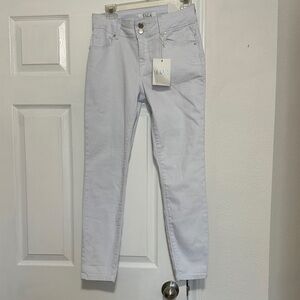 New Women's White Jeans